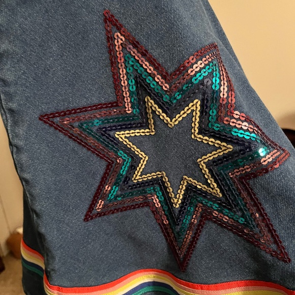 MINI BODEN PRE-LOVED AUTHENTIC DENIM RAINBOW TRIM & SEQUIN DESIGN SWING DRESS - Picture 7 of 17